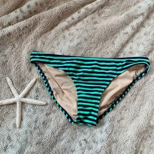 ⭐️ 2 for $10 Old Navy bikini bottom